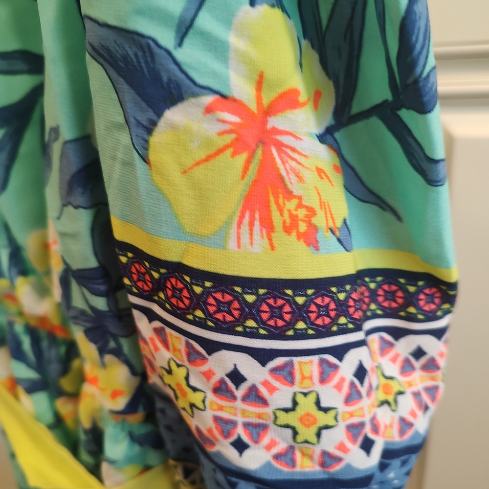 Floral Romper - Picture 6 of 7